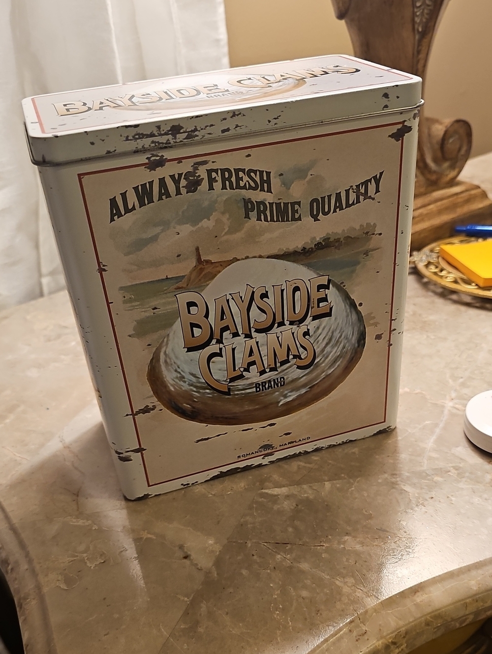 Bayside Clams Vintage Tin Canister - Cream & Brown 7"H 6.5"W Brand New